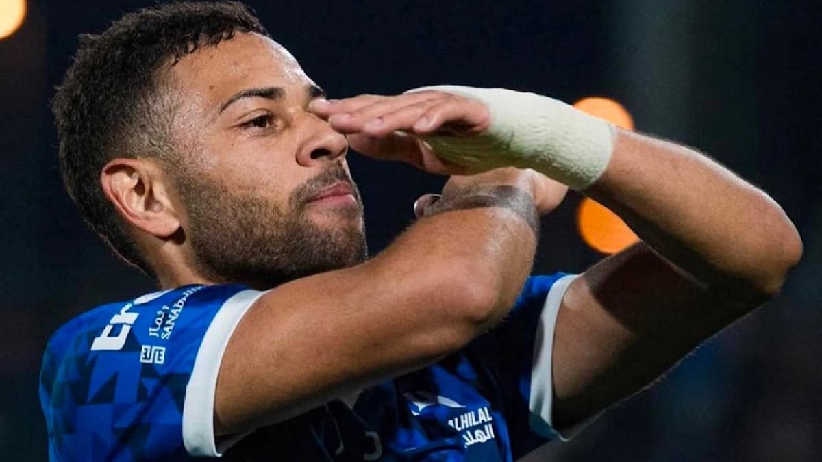 تطورات أزمة لودي بعد فسخ عقده مع الهلال