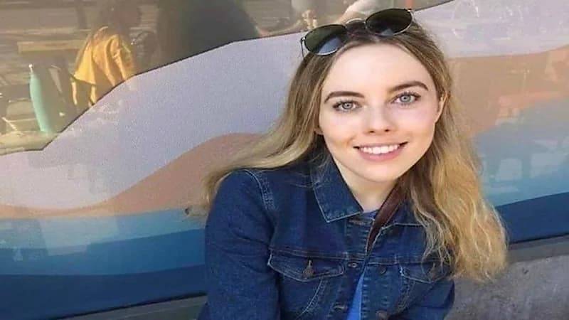 فتاة مهددة بانفصال رأسها عن جسمها لسبب غريب