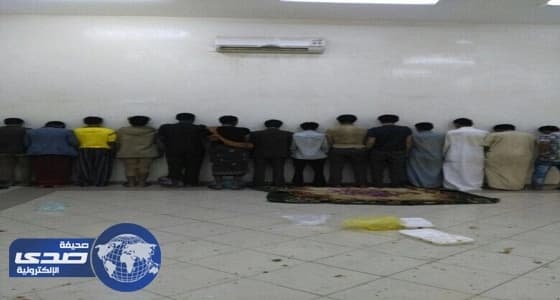 إغلاق محطتي وقود مخالفتين في المدينة