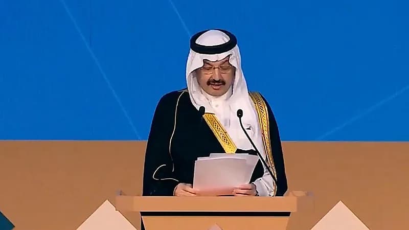 أمير عسير: تنفيذ مشاريع على أرض الواقع بقيمة 25 مليار ريال.. فيديو