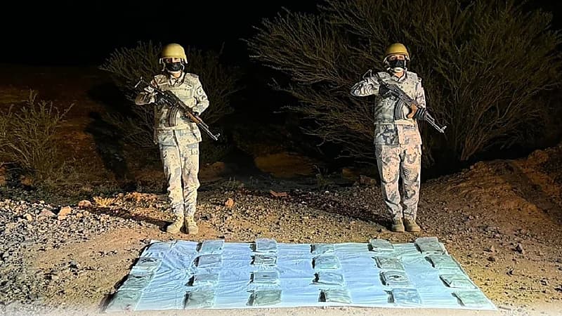 إحباط تهريب 28 كيلوجرامًا من الحشيش المخدر بعسير