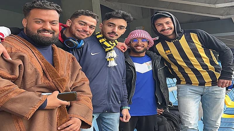 اتحاديون يساندون الهلال في مباراته أمام فلامنجو