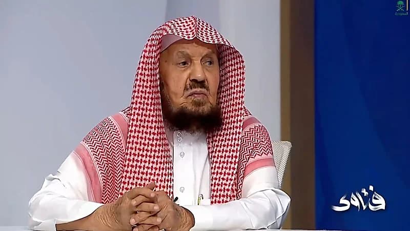 المنيع يوضح حكم من لم يخرج زكاة ماله أبدًا ثم تاب.. فيديو