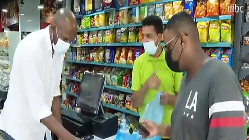 بالفيديو.. منصور النجعي يتجه لتجارة المواد الغذائية بعد اعتزاله كرة القدم