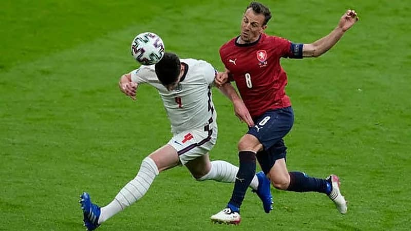 داريدا يسابق الزمن للحاق بمباراة التشيك أمام هولندا