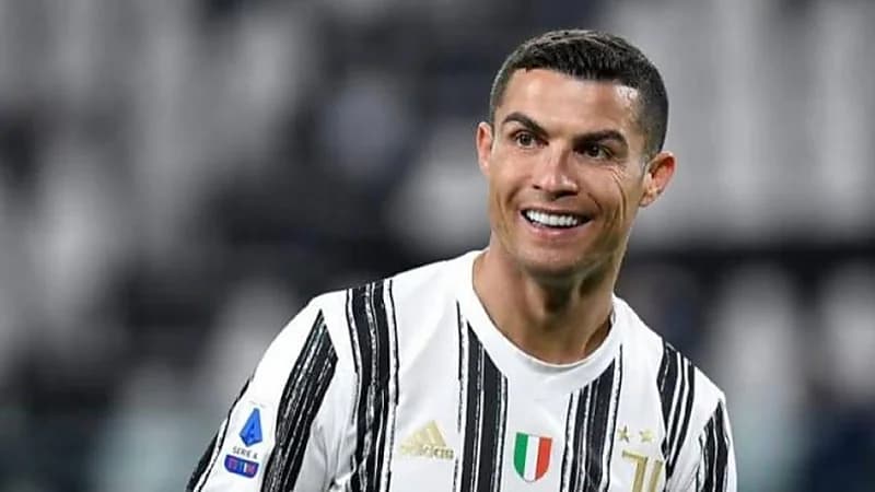 مانشستر سيتي يقترب من ضم رونالدو بعقد رحيله عن يوفنتوس