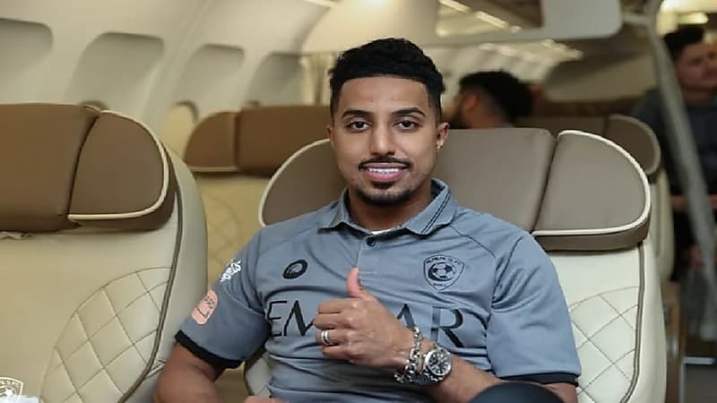 تركي آل الشيخ ينفي رغبة نادي ألميريا في التعاقد مع سالم الدوسري