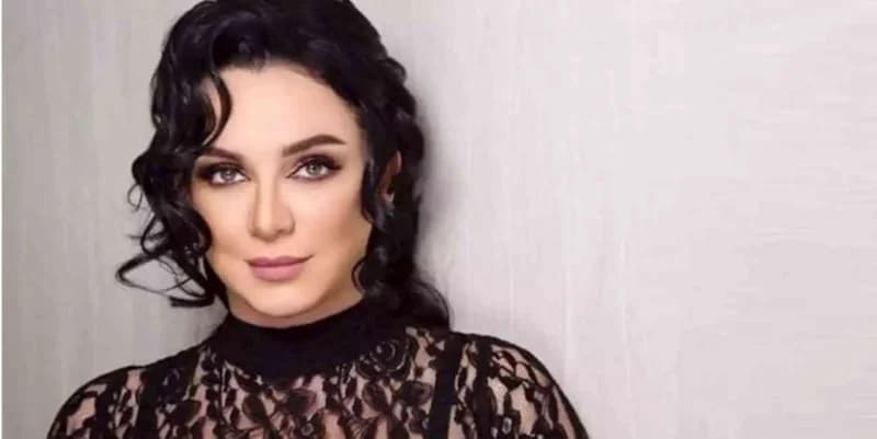 سلاف فواخرجي تكشف كواليس أخذها حقنة سببت لها شللا مؤقتا