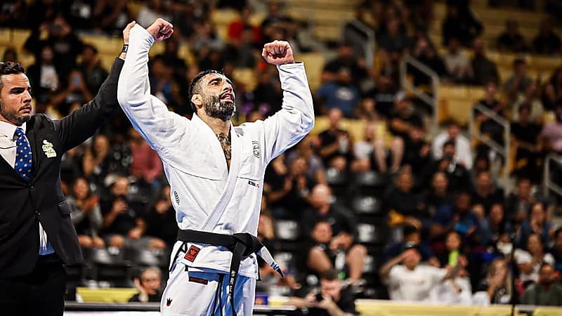 مصرع لياندرو لو بطل العالم للجوجيتسو برصاصة في الرأس