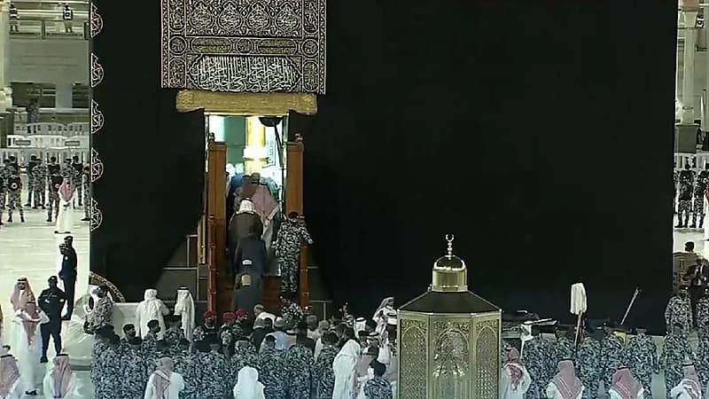 بالفيديو .. انطلاق مراسم غسل الكعبة ووفود الدول الإسلامية يشاركون في هذه المناسبة