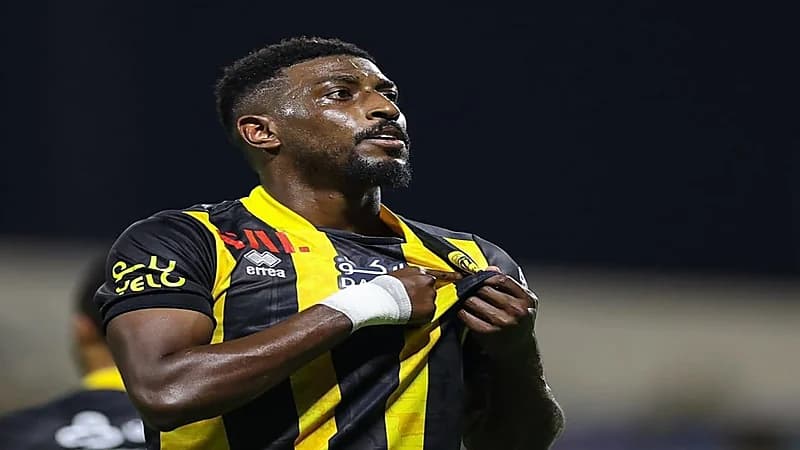 الكشف عن حجم إصابة مدافع الاتحاد ومدة غيابه عن الملاعب