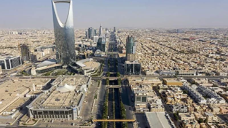 وفد ياباني رفيع المستوى يصل الرياض في غضون ساعات