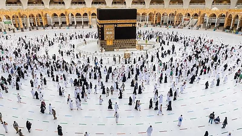 الحج والعمرة تدعو الراغبين في تأدية فريضة الحج لاستكمال لقاحات كورونا