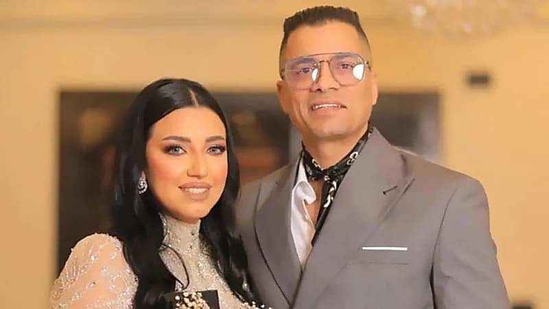 شاهد.. حسن شاكوش يحتفل بخطوبته وسط مجموعة من الأصدقاء