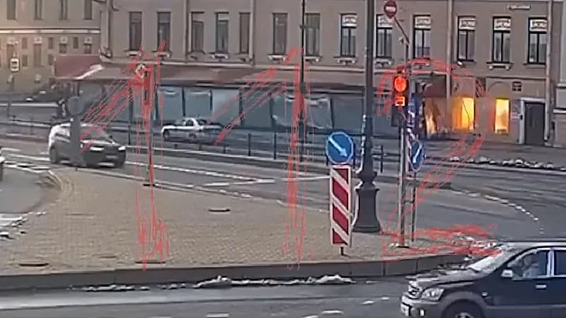 بالفيديو.. انفجار في مقهى روسي ومقتل مراسل حربي