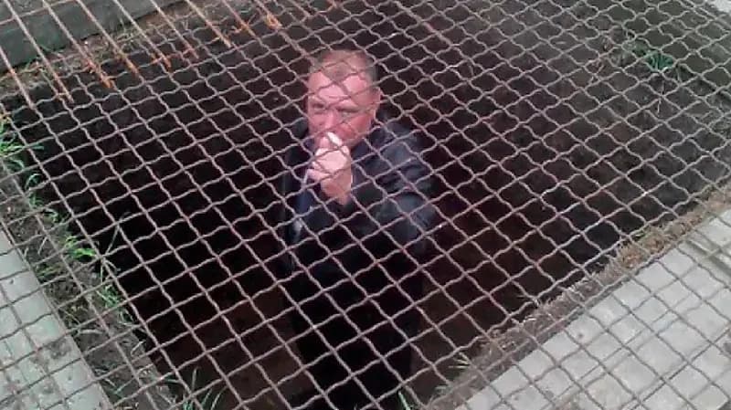 شاهد.. جنود روس فروا من القتال في أوكرانيا داخل حفرة بلا طعام ولا ماء