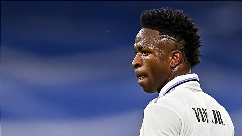 مسؤول رياضي لـ "فينيسيوس": تعلّم من رونالدو وميسي