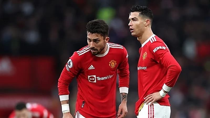 النصر يتفاوض مع اليكس تيليس