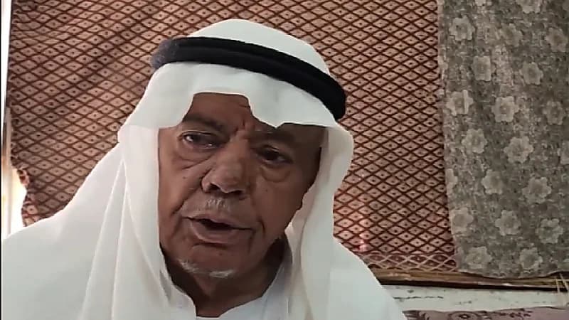 مواطن يسكن سفح جبل النور منذ 40 عاماً ويرفض تركه .. فيديو