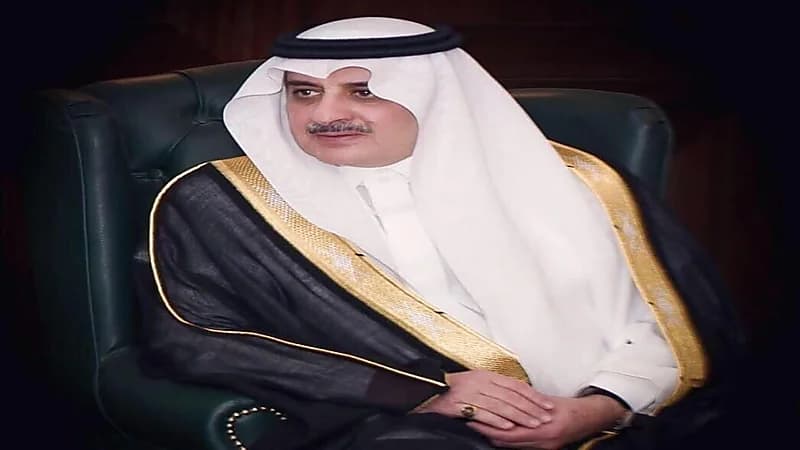 أمير تبوك يكرم منسوبي القطاعات والأجهزة الحكومية المشاركة في أعمال الحج لهذا العام