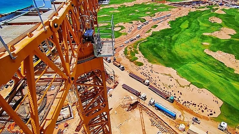 تسارع كبير في أعمال جزيرة سندالة الوجهة العالمية للسياحة البحرية في نيوم..صور