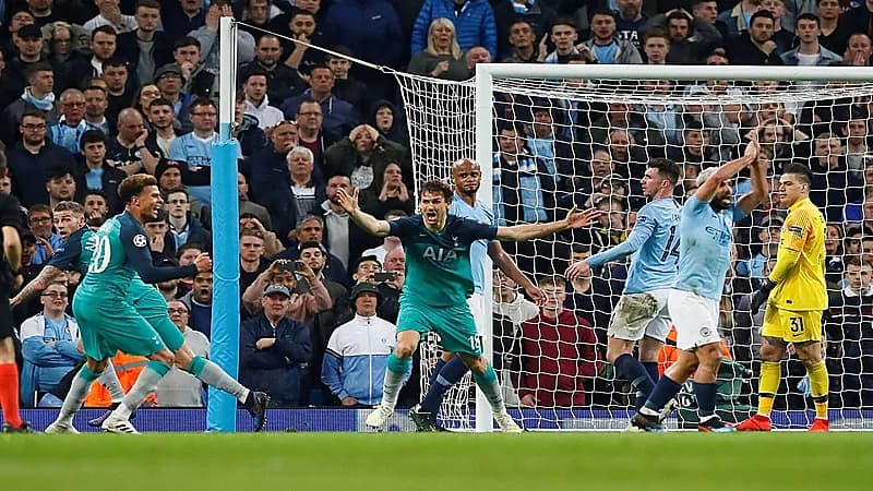 معاقبة مانشستر سيتي لفشله في السيطرة على اللاعبين