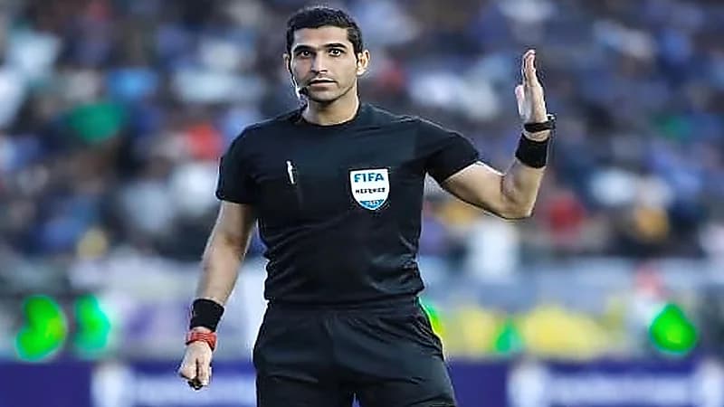 وشم يتسبب في إيقاف حكم