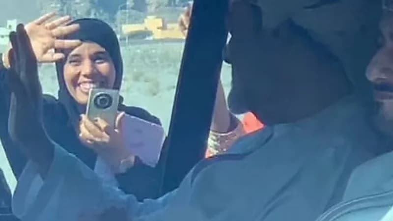 صدفة مع السلطان تجعل فتاة عمانية مشهورة بين ليلة وضحاها ٠٠فيديو