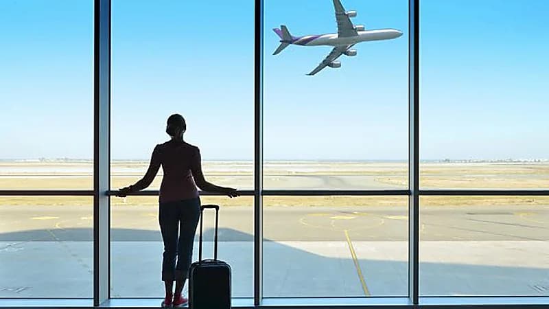 محكمة تسقط حضانة أم لأبنائها بسبب كثرة سفرها