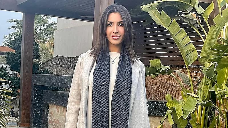 جنات تخطف الأنظار في أحدث ظهور لها.. صور