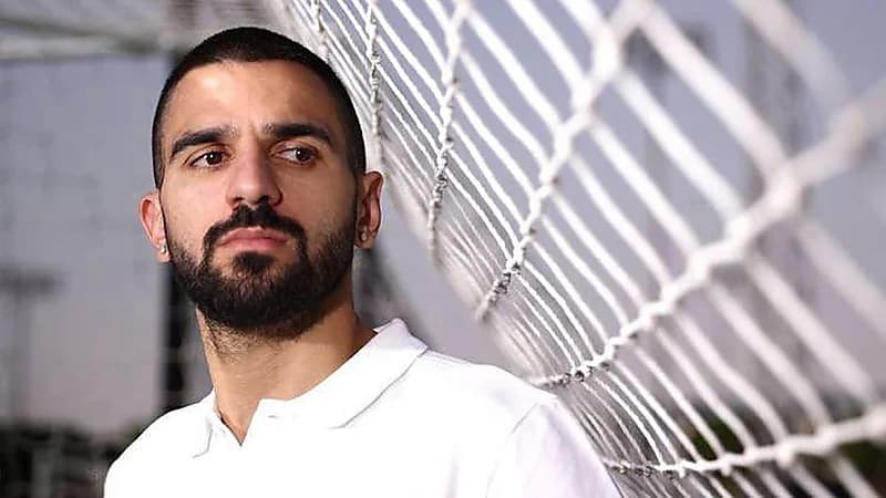 وصول لاعب النصر عزيز بيهيتش إلى الرياض .. فيديو