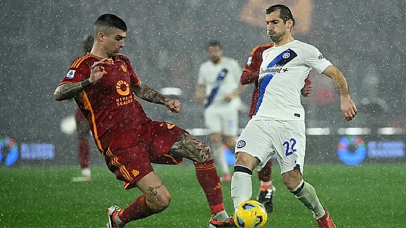 إنتر ميلان يضرب روما برباعية