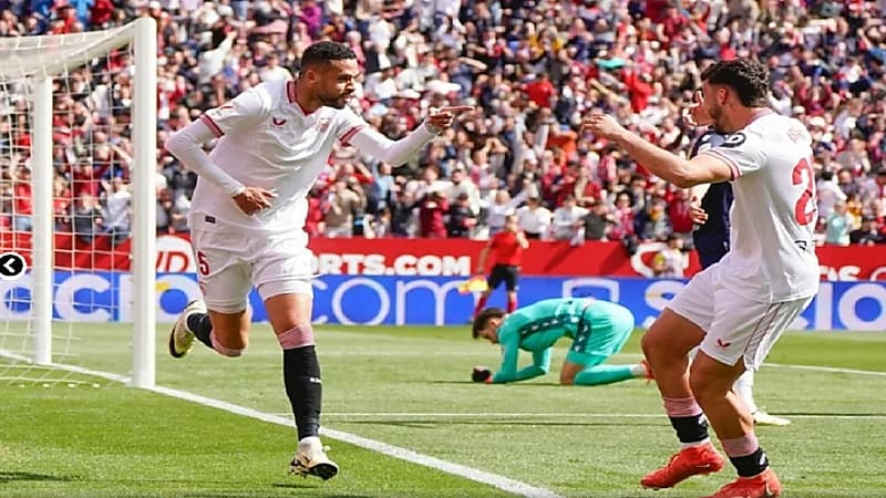 إشبيلية يفوز على ريال سوسيداد بثلاثية