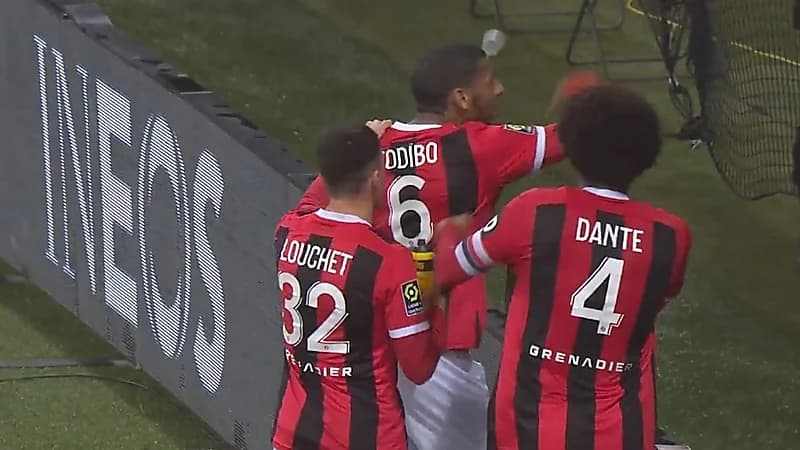 لاعب نيس يشتبك مع جمهور فريقه بسبب الخسارة .. فيديو