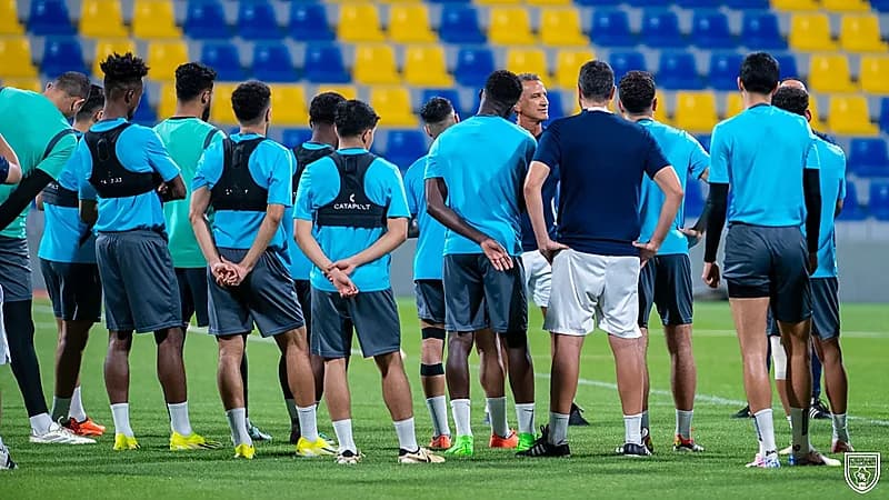 التعاون ينتظر موافقة الاستقطابات بشأن المدرب الجديد