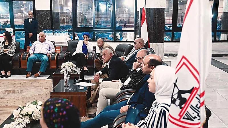 الصفقات تشعل خلافات حادة بنادي الزمالك