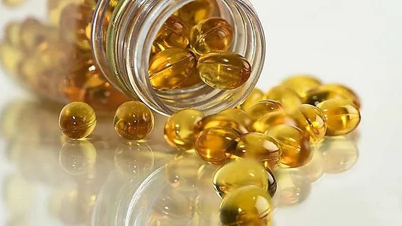 استشاري يفجر مفاجأة عن علاقة فيتامين "د" والاكتئاب .. فيديو