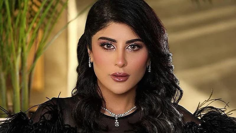 زارا البلوشي تكشف معاناتها مع عمليات التجميل .. فيديو