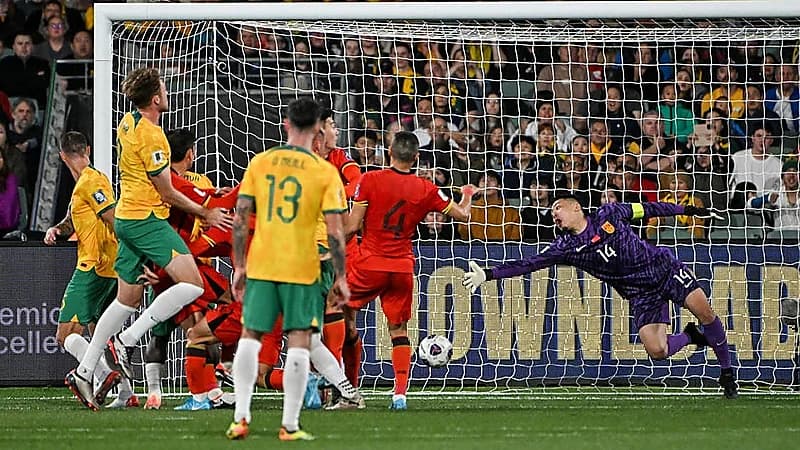 أستراليا تتغلب على الصين بثلاثية