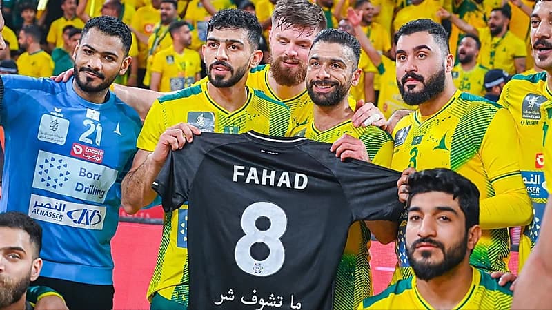 لاعبي الخليج لليد يدعمون فهد المولد .. فيديو