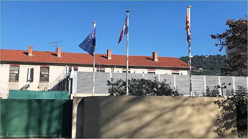 هروب سينمائي لـ 9 سجناء في فرنسا يثير موجة سخرية من الاحتياطات الأمنية.. فيديو