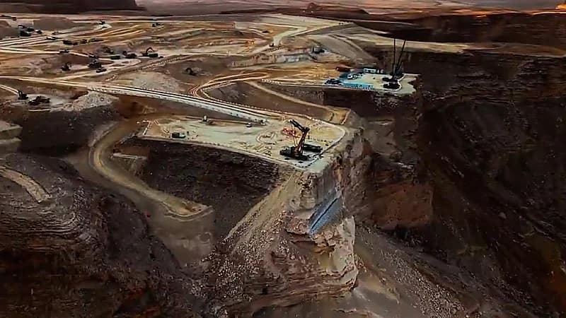 انطلاق الأعمال في مشروع استاد الأمير محمد بن سلمان..فيديو