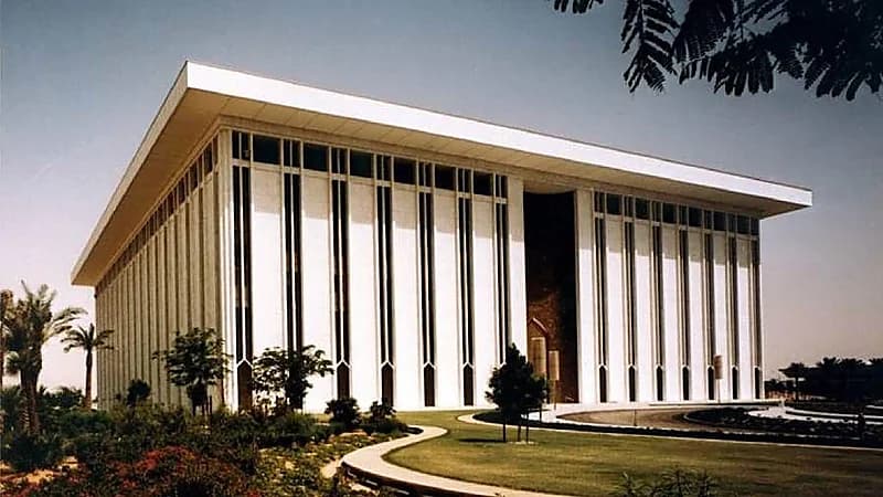 ساما يعلن عن بدء مزاولة بنك دال 360 عملياته المصرفية