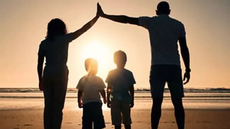 أخصائية: التربية العشوائية تضر بالطفل وتسبب التشتيت