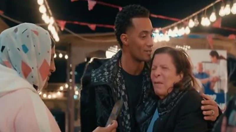 محمد رمضان يحتفل بعيد الأم بطريقة مؤثرة .. فيديو