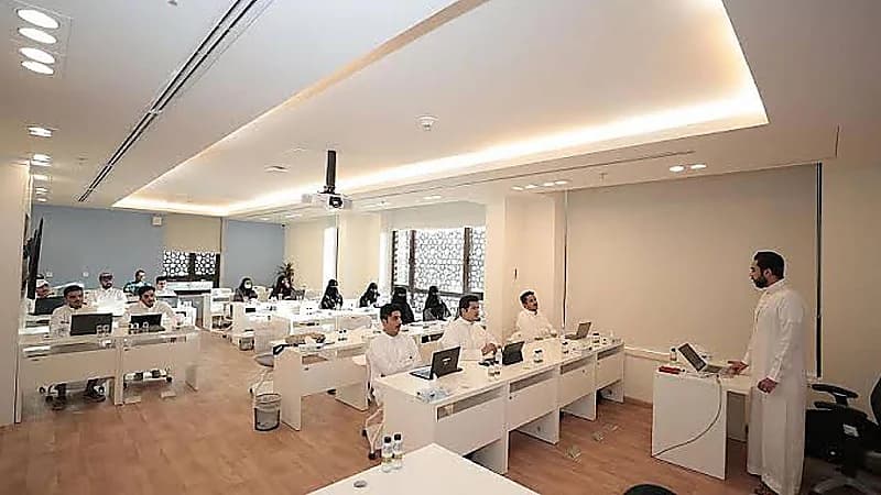 أكاديمية طويق تعلن عن 40 دورة ومعسكر تدريبي