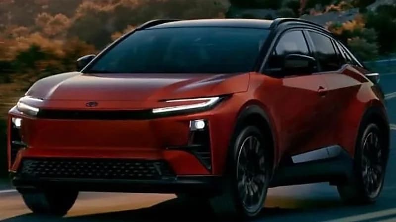 تويوتا تكشف عن طرازها الجديد C-HR 2026 الكهربائي