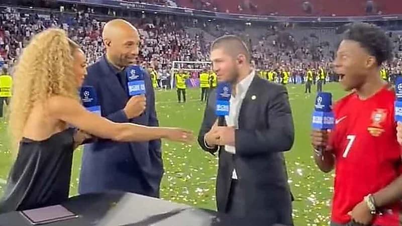 نورمحمدوف يرفض مصافحة مذيعة على الهواء .. فيديو