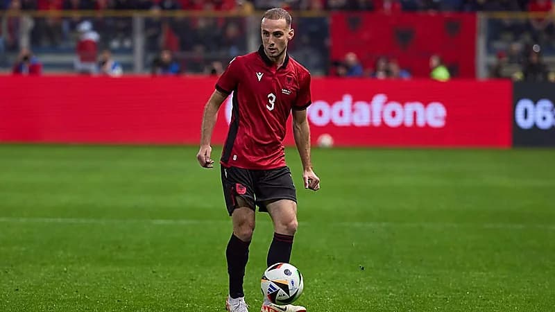 جماهير برشلونة تطالب بضم محترف الاتحاد.. صورة