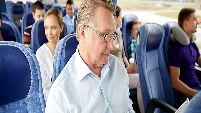 أفضل المقاعد لتجنب فقدان السمع بالطائرة والأماكن العامة